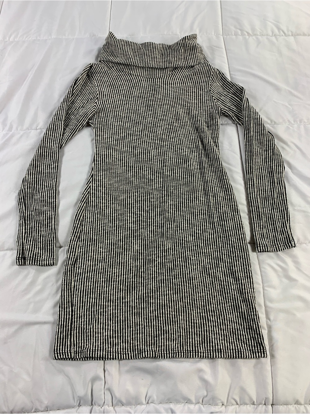 Pre loved CAUTION TO THE WIND dress womens size S